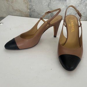 CHANEL Leather Beige Black Slingback Heels